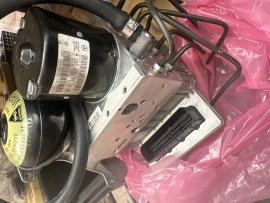 Mercedes Benz E class w211 - ABS - Anti-Lock Brake - 0054319712